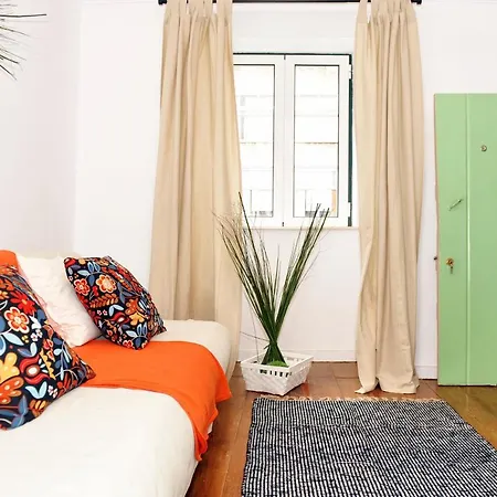 Cozy Junqueira Lisbon