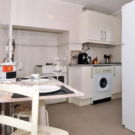Cozy Junqueira Apartment *